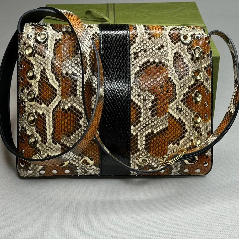 ๐๏ธ๐๏ธ GUCCI ARLI EMBELLISHED PYTHON SHOULDER BAG ๐ฅ๐ฅ RARE ๐ฅ๐ฅ - Picture 9 of 16
